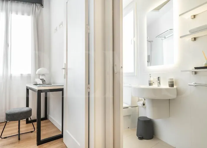 White & Black Picasso-inspired Rems Apartment *