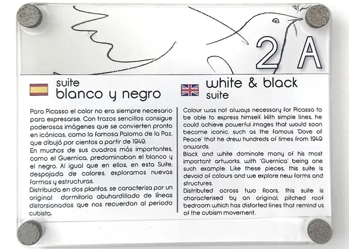 White & Black Picasso-inspired Rems Apartment Málaga